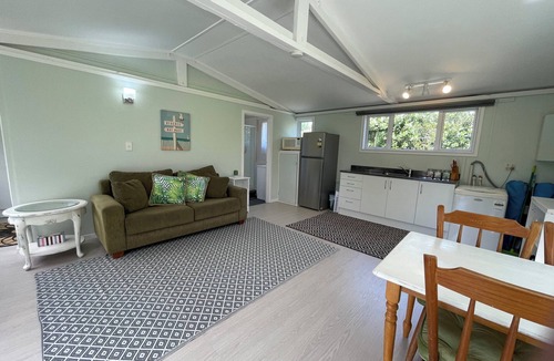 Pataua House | Olive Grove Cottage - Whangarei Holiday Home