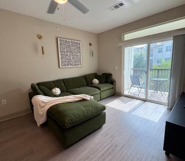 Northeast Houston Apartment | Olive Island Retreat 1bed, 1ba