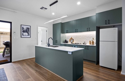 Mount Barker Villa | Olive Lane @ Mount Barker - Workspace, Wi-Fi