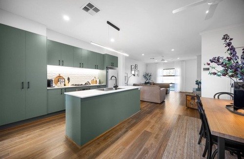 Mount Barker Villa | Olive Lane @ Mount Barker - Workspace, Wi-Fi