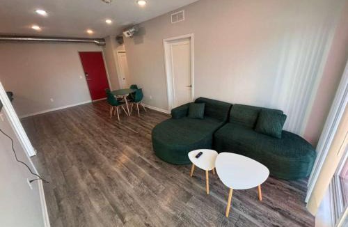 Downtown Des Moines Apartment | Olive Oasis