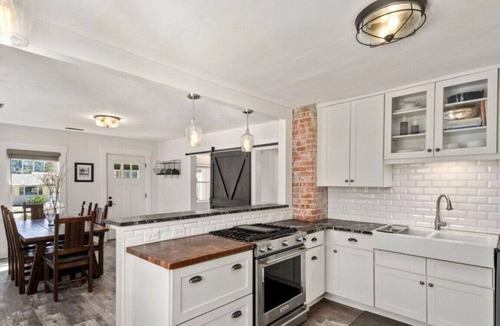Old Town West House | Olive Place - Old Town Living!