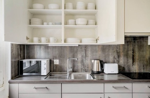 Wipkingen Apartment | Olive Suite · Helle 3-Zimmerwohnung in Wipkingen