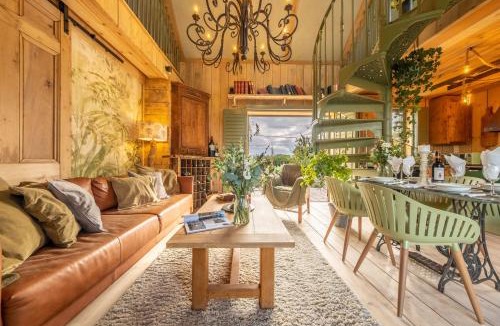 Upper Dicker House | Olive Tree House