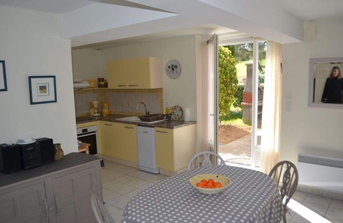 Marseillette Cottage | Olive Tree, Superb gîte, Heated Pool near Carcassonne, overlooking Canal du Midi