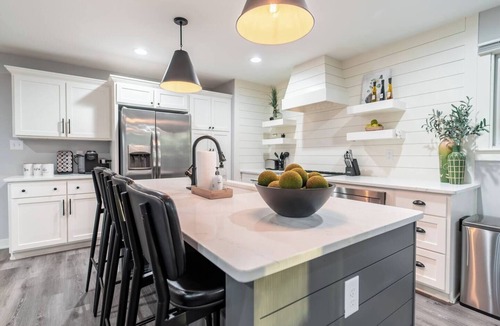 Greenwood House | OliveBranch-LuxeDesigner Home-Spa-Firepit-GameZone