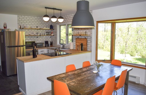 Olivebridge House | Olivebridge Oasis: Getaway with Hot Tub