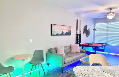 Zionsville Apartment | Oliver Capital- Game Suite