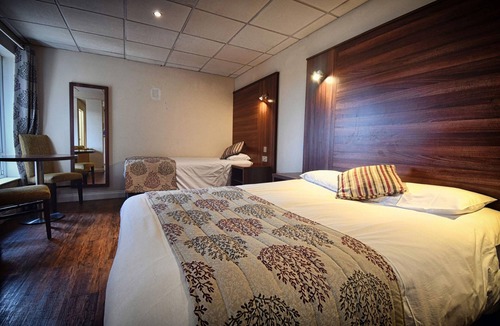 March Hotel | Oliver Cromwell Hotel