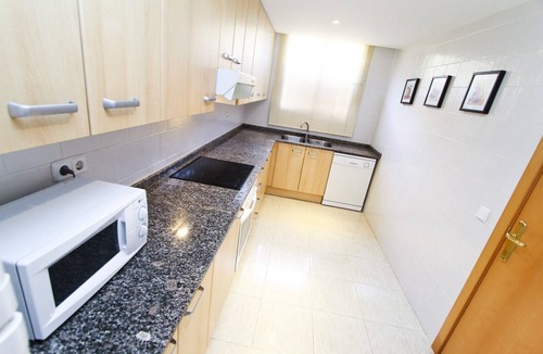 Cambrils House | OLIVERS House with Communal Pool, beach at 300m