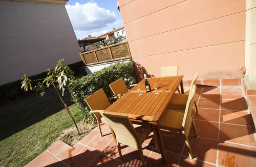 Cambrils House | OLIVERS House with Communal Pool, beach at 300m