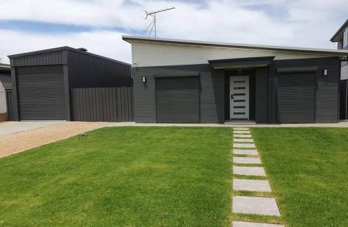 Seymour House | Olley's Place