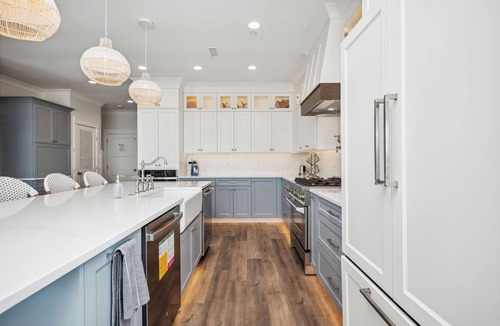 Long Beach House | Ollie's Point: Spectacular Oceanfront Home With Pool and Elevator