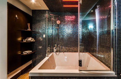 Laval Hotel | Olux Hotel Motel & Suites