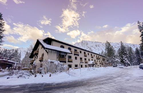 Olympic Valley Resort | Olympic Village Inn Olympic Valley