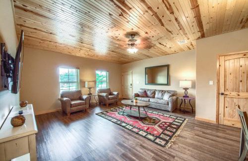 Gruene Apartment | OM A11 Old Mills Resort at Historic Gruene