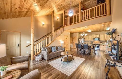 Gruene House | OM A13 Gruene Grove Bungalow at Old Mills Resort