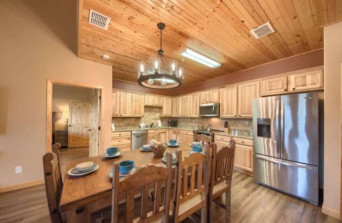 Gruene Apartment | OM A6A8 Gruene Road Hideaway at Old Mills Resort