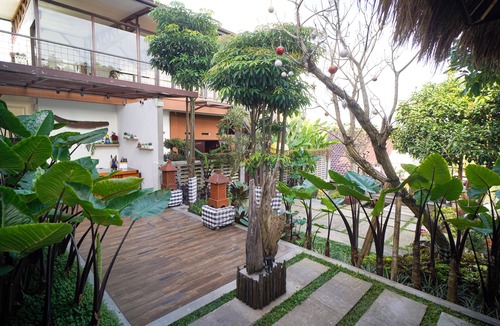 Parongpong Villa | Omah Angkul Angkul Villa