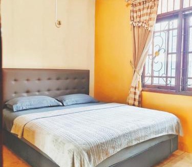 Tegalrejo House | Omah Cahyo Homestay