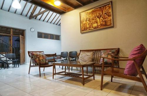 Tegalrejo House | Omah Dronjongan Homestay Yogyakarta