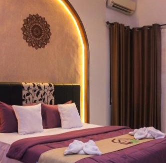 Kalipuro House | Omah Poer Modern Tropical Villa