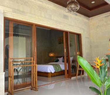 Kemenuh House | Omah Sari Homestay