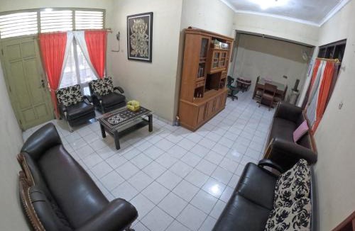 Tegalrejo House | Omah Tegalrejo Family Only