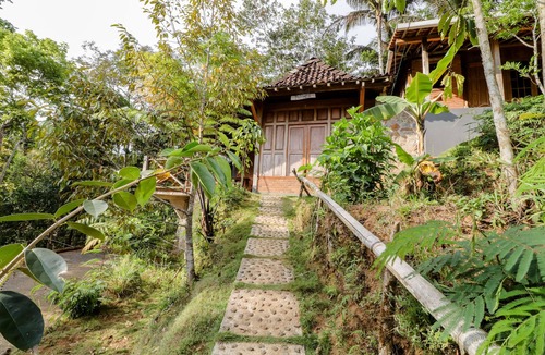 Kulon Progo House | Omah Watu Blencong