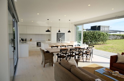 Omaha Villa | Omaha Beachfront Property