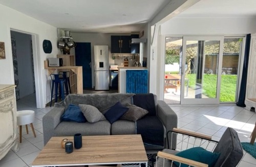 Colleville-sur-Mer House | Omaha Carrels.