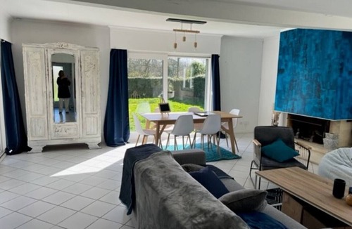 Colleville-sur-Mer House | Omaha Carrels.