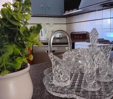 North Albury House | Omann Cottage