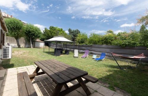 Ruoms House | Ombre d'été