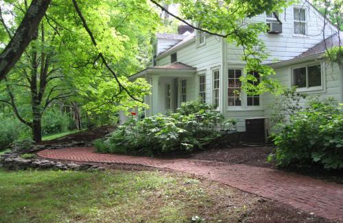 Clinton Corners Bed & Breakfast | Omega Special, 1860s farm house 7 acres