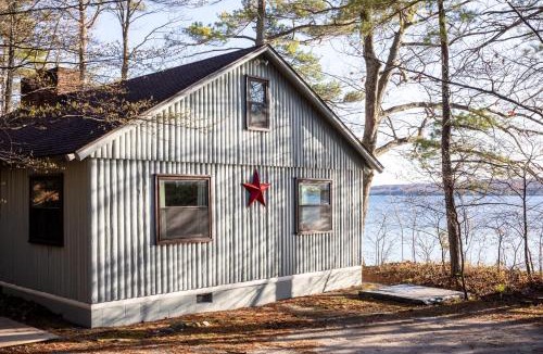 Omena House | Omena Point Paradise Waterfront Sunrise