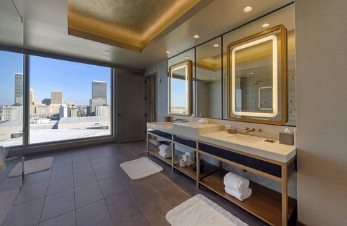 Central Oklahoma City Hotel | Omni Oklahoma City Hotel