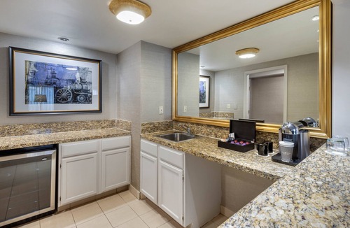 Downtown Richmond Hotel | Omni Richmond Hotel