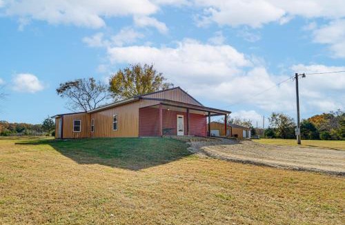 Urbana House | On 17 Acres! Countryside Retreat in Louisburg