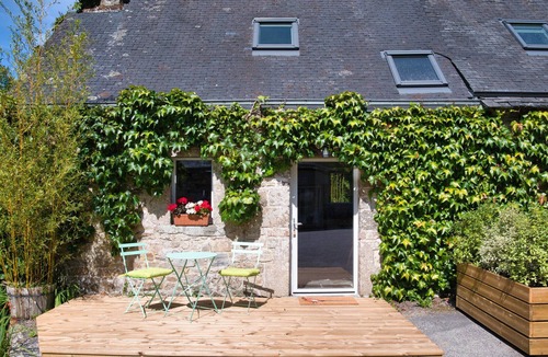 Perret House | On a 3h property, in the heart of the forest, the gites du lety await you.