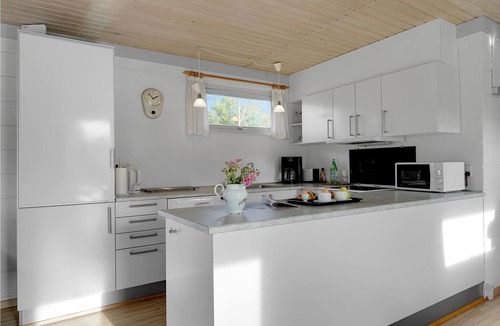 Skovgaarde House | On a beautiful natural plot with garden awaits you this vacation home with space for the whole famil