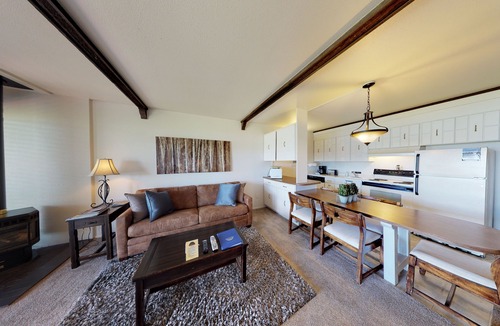 Dillon Condo | On Lake! Ground Floor, Views, Hot Tub. Walk to Marina, Concerts, Dining