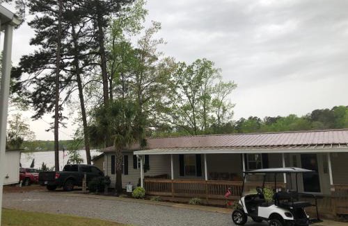 Prosperity House | On Lake Time