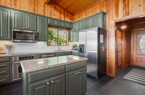 Briarcliff House | On Lake Travis Sleeps 12-16