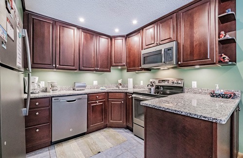 Sunday River Area Condo | On Mountain two bedroom unit sleeping 8