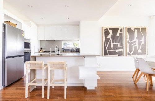 Magenta Shores House | On Par at Magenta