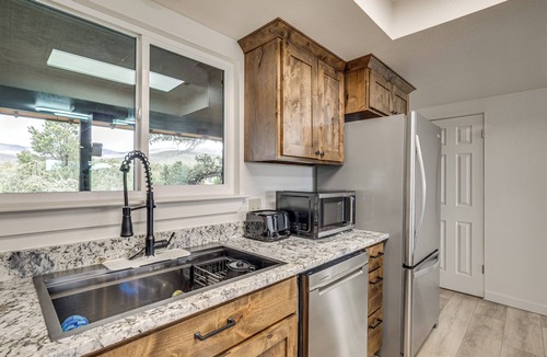 Cedaredge House | On-Site Creek + Views: Grand Mesa Getaway!