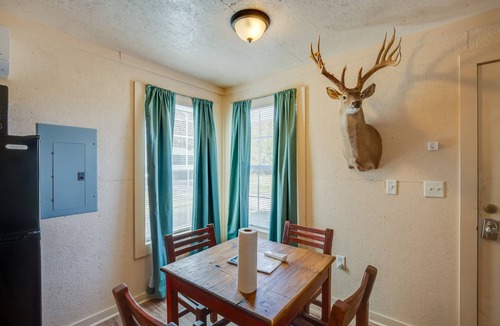 Cayuga Apartment | On-Site Fishing Pier: Pet-Friendly Kerens Cabin!