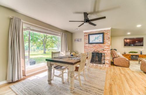 Ketchum House | On-Site Lake Access: Pet-Friendly Vinita Home