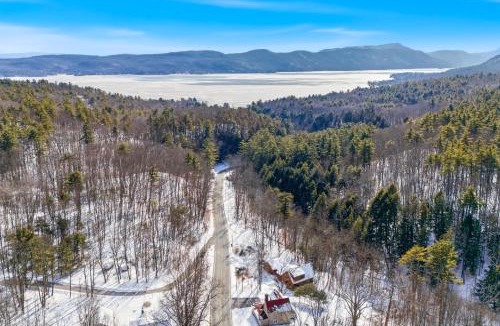 North Lake George House | On The Bank